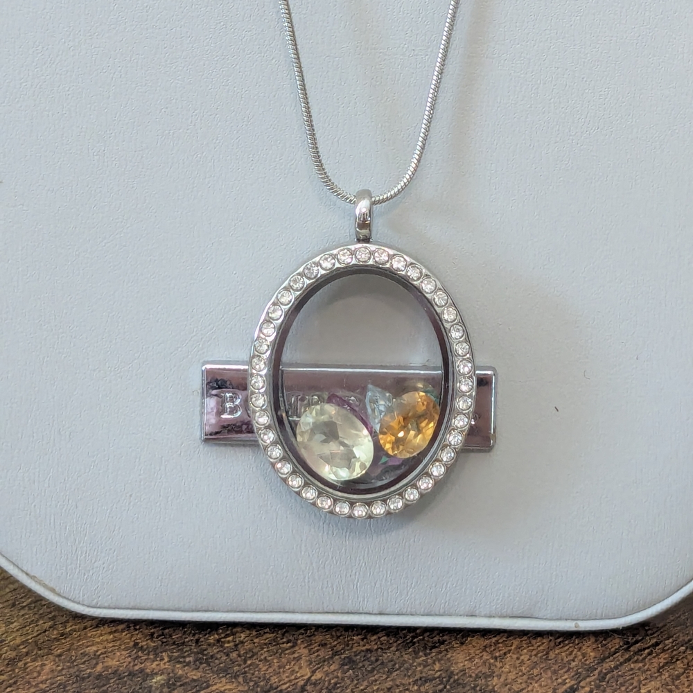 Elegant Silver Pendant Necklace with Gemstones